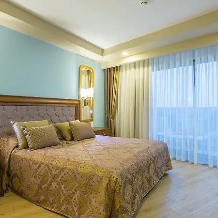 J'adore Deluxe & Ultra Hotell 5*