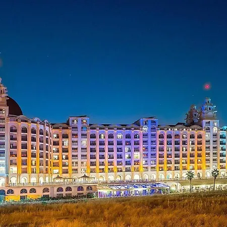 Hotell J'adore Deluxe & Ultra 5*