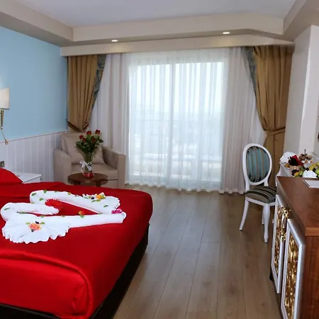 J'adore Deluxe & Ultra Hotell 5*