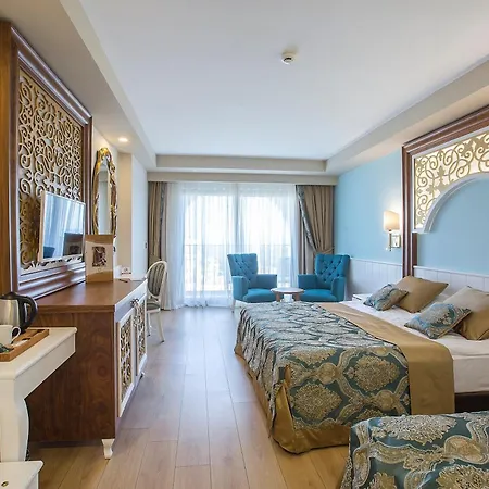 J'adore Deluxe & Ultra Hotell