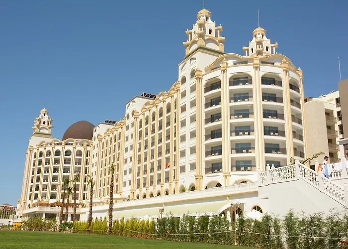 Hotel J'adore Deluxe & Ultra 5*