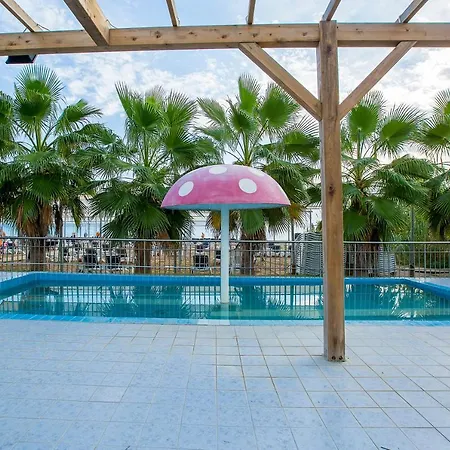 J'adore Deluxe & Ultra Hotel 5*