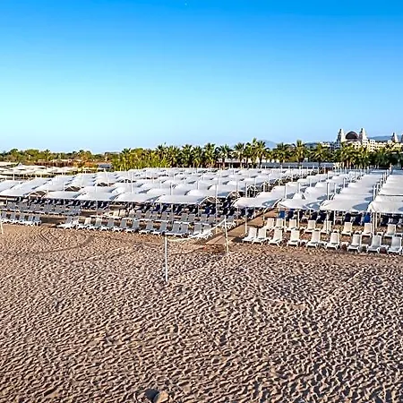 Hotel J'adore Deluxe & Ultra 5*