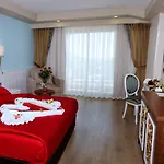 J'adore Deluxe & Ultra Hotel 5*