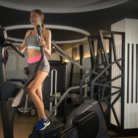 Hotel J'adore Deluxe & Ultra