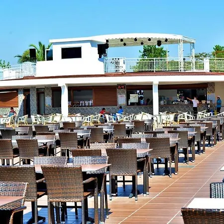 Hotel J'adore Deluxe & Ultra 5*