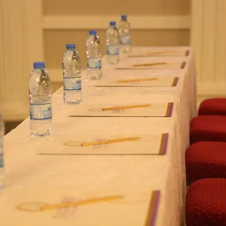 J'adore Deluxe & Ultra Hotel Side