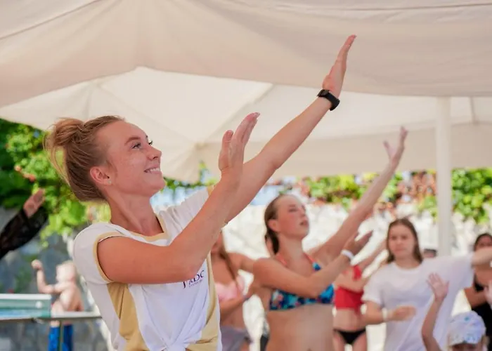 J'adore Deluxe & Ultra 5* Side