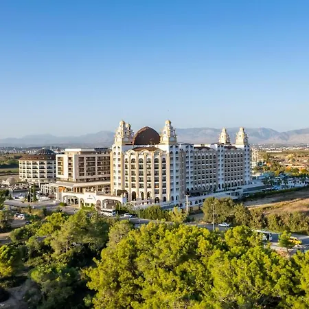 J'adore Deluxe & Ultra Otel 5*
